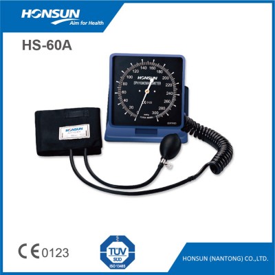 Ciśnieniomierz zegarowy stojąco-wiszący HS-60A